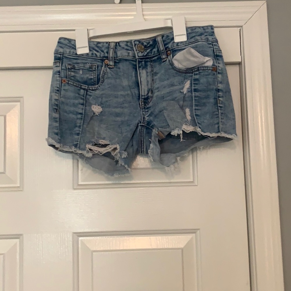 Ripped denim shorts